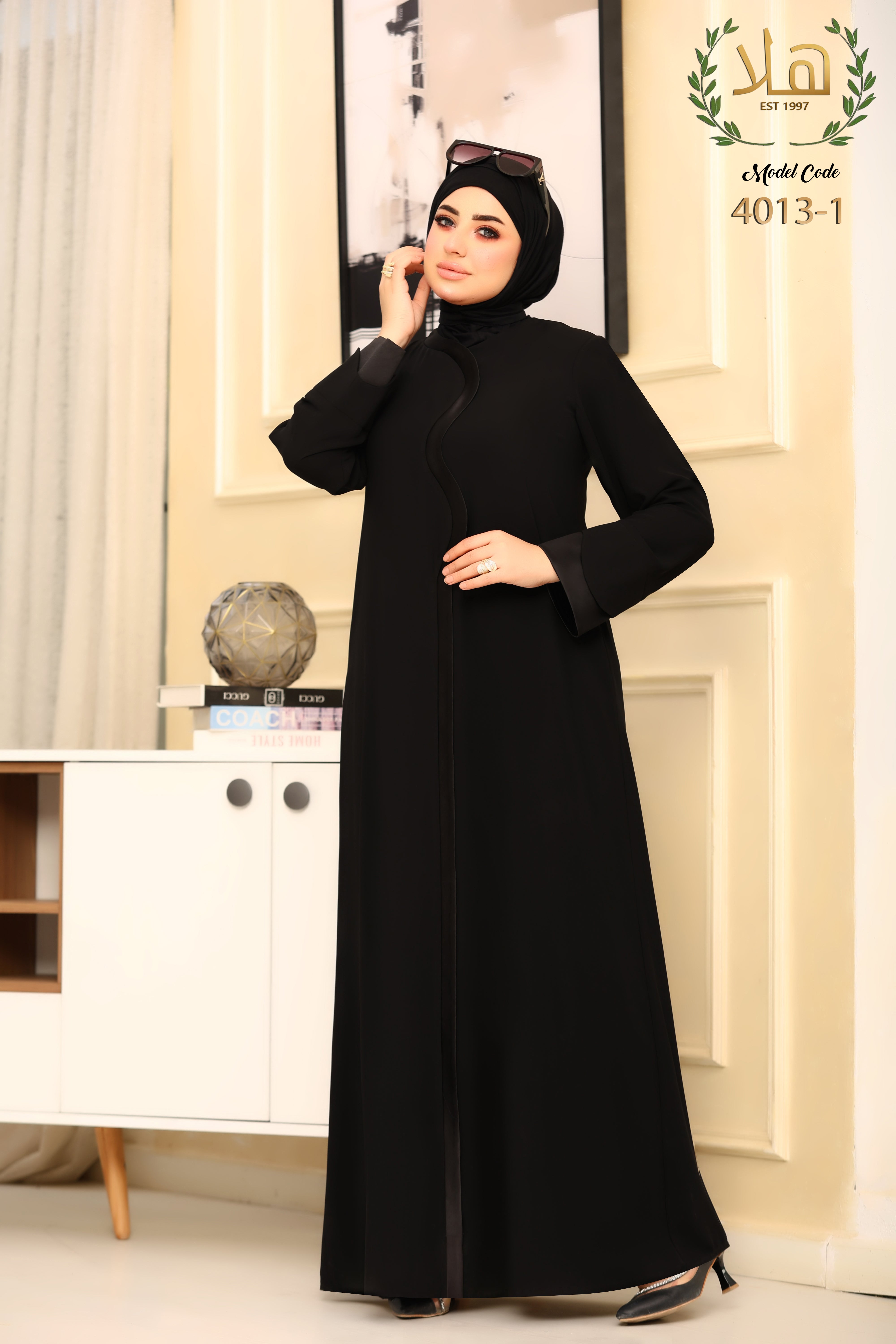 عباية موجه ستان اسود